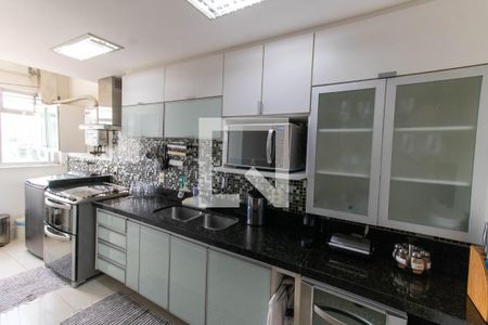 Apartamento à venda com 145m², 3 quartos e 2 vagasCozinha e Área de Serviço