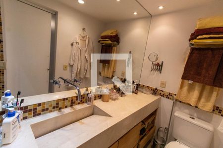 Apartamento à venda com 145m², 3 quartos e 2 vagasBanheiro da Suíte