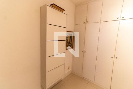 Apartamento à venda com 145m², 3 quartos e 2 vagasQuarto 2