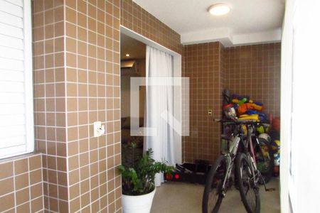 Apartamento para alugar com 233m², 3 quartos e 3 vagasVaranda