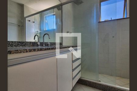 Apartamento à venda com 150m², 3 quartos e 2 vagasBanheiro da Suíte 3