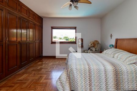 Casa à venda com 430m², 4 quartos e 4 vagas Casa à venda com 430m², 4 quartos e 4 vagasSuíte 2