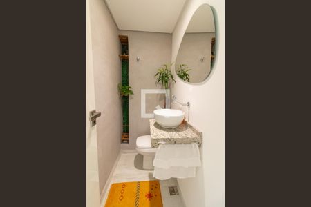 Apartamento à venda com 53m², 2 quartos e 2 vagas Apartamento à venda com 53m², 2 quartos e 2 vagasBanheiro