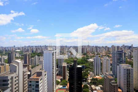 Apartamento à venda com 245m², 4 quartos e 4 vagas Apartamento à venda com 245m², 4 quartos e 4 vagasSuíte 2