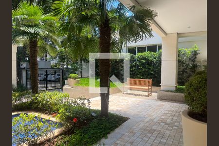 Apartamento à venda com 245m², 4 quartos e 4 vagasEntrada