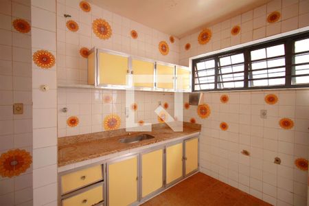 Casa à venda com 200m², 5 quartos e 2 vagasCozinha