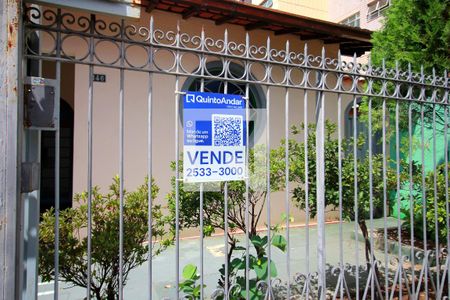 Casa à venda com 200m², 5 quartos e 2 vagasPlaca
