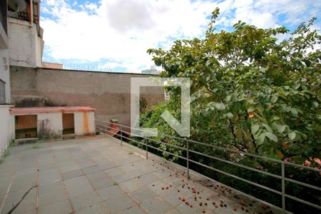 Casa à venda com 200m², 5 quartos e 2 vagasQuintal