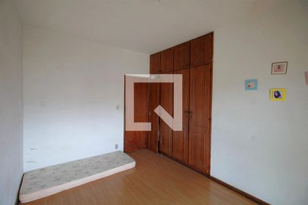 Casa à venda com 200m², 5 quartos e 2 vagasQuarto 3