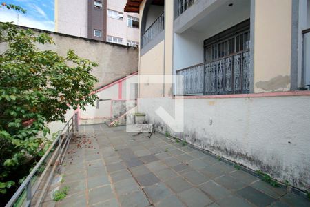 Casa à venda com 200m², 5 quartos e 2 vagasQuintal