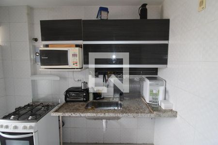 Apartamento à venda com 90m², 3 quartos e 2 vagasCozinha