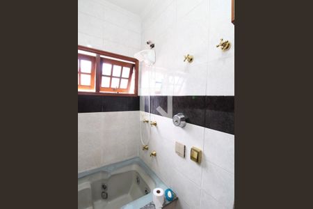 Casa à venda com 280m², 4 quartos e 5 vagasBanheiro Social