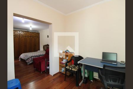 Casa à venda com 280m², 4 quartos e 5 vagasSuíte 2