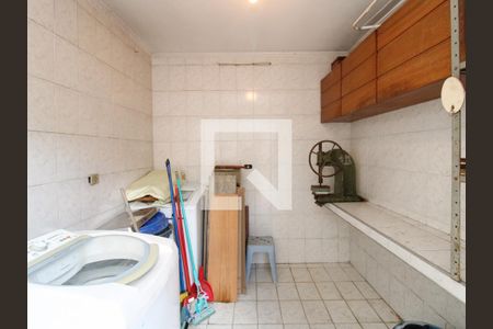 Casa à venda com 280m², 4 quartos e 5 vagasÁrea de Serviço