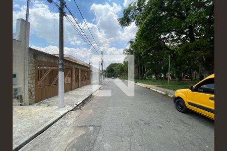 Casa à venda com 280m², 4 quartos e 5 vagas Casa à venda com 280m², 4 quartos e 5 vagasVista da Rua