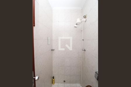 Casa à venda com 280m², 4 quartos e 5 vagasBanheiro de serviço