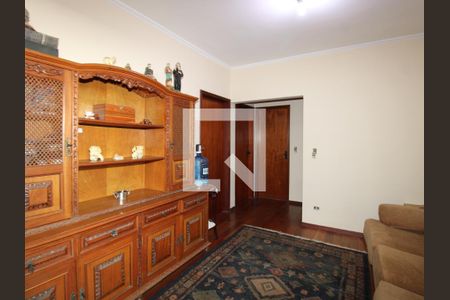 Casa à venda com 280m², 4 quartos e 5 vagasSala de TV