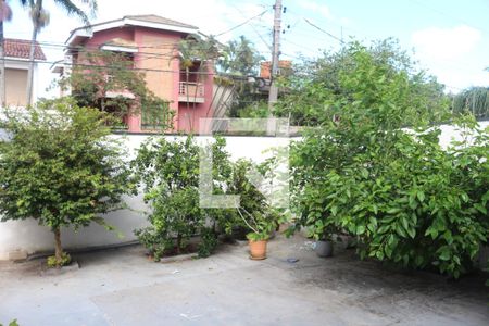 Casa à venda com 360m², 3 quartos e 6 vagasQuintal