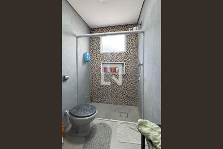 Casa à venda com 180m², 3 quartos e 2 vagasBanheiro 1