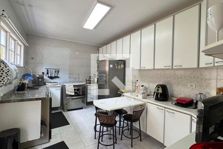 Casa de condomínio à venda com 360m², 4 quartos e 4 vagasCozinha