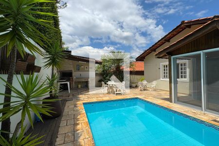 Casa de condomínio à venda com 360m², 4 quartos e 4 vagasPiscina