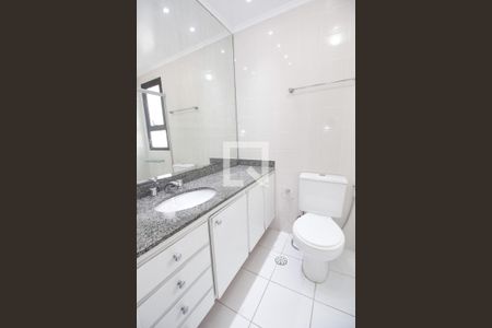 Apartamento à venda com 98m², 3 quartos e 2 vagasBanheiro da Suíte