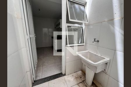 Casa à venda com 88m², 3 quartos e 1 vaga Casa à venda com 88m², 3 quartos e 1 vagaArea de Serviço