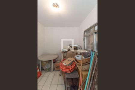 Casa à venda com 218m², 4 quartos e 3 vagas Casa à venda com 218m², 4 quartos e 3 vagasÁrea de Serviço