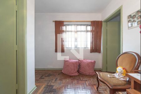 Casa à venda com 218m², 4 quartos e 3 vagas Casa à venda com 218m², 4 quartos e 3 vagasCorredor