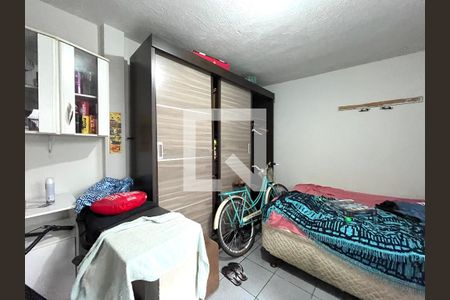 Casa à venda com 80m², 3 quartos e 1 vaga Casa à venda com 80m², 3 quartos e 1 vagaEdícula