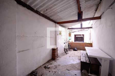 Casa à venda com 500m², 5 quartos e 4 vagas Casa à venda com 500m², 5 quartos e 4 vagasGalpão