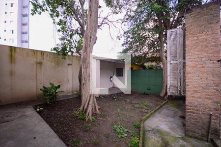 Casa à venda com 500m², 5 quartos e 4 vagas Casa à venda com 500m², 5 quartos e 4 vagasQuintal