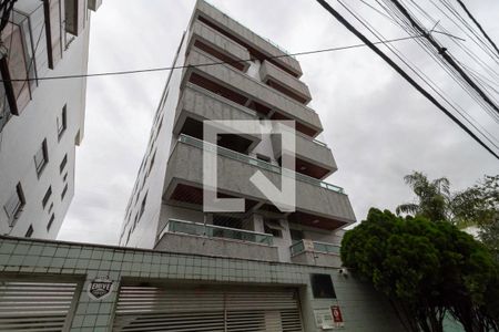 Apartamento à venda com 85m², 3 quartos e 2 vagasFachada