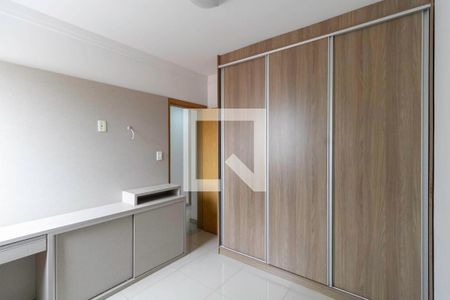Apartamento à venda com 85m², 3 quartos e 2 vagasQuarto 2