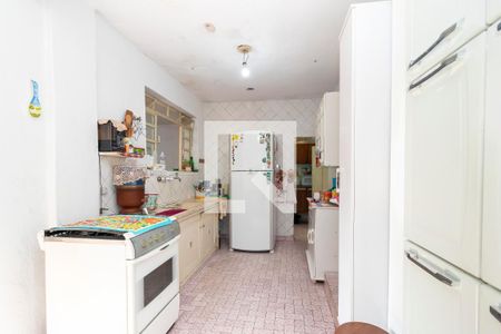 Casa à venda com 261m², 4 quartos e 3 vagas Casa à venda com 261m², 4 quartos e 3 vagasCozinha