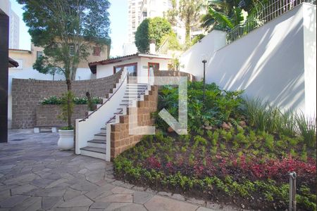 Apartamento à venda com 221m², 4 quartos e 3 vagas Apartamento à venda com 221m², 4 quartos e 3 vagasÁrea gourmet