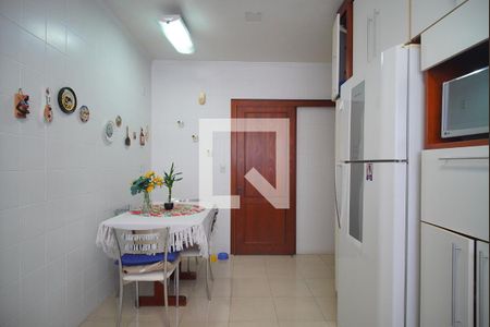 Apartamento à venda com 221m², 4 quartos e 3 vagas Apartamento à venda com 221m², 4 quartos e 3 vagasCozinha