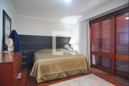 Apartamento à venda com 221m², 4 quartos e 3 vagas Apartamento à venda com 221m², 4 quartos e 3 vagasSuíte