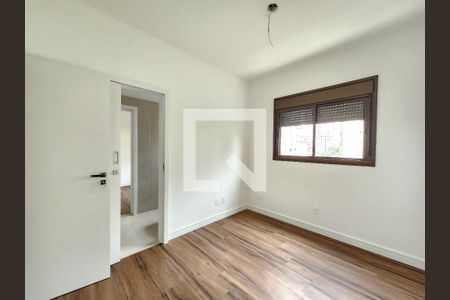 Apartamento à venda com 135m², 4 quartos e 3 vagas Apartamento à venda com 135m², 4 quartos e 3 vagasQuarto Semi Suite 4