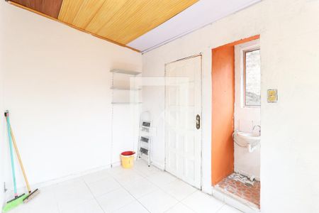 Casa para alugar com 70m², 2 quartos e sem vaga Casa para alugar com 70m², 2 quartos e sem vagaQuarto de Serviço