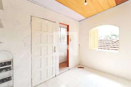 Casa para alugar com 70m², 2 quartos e sem vaga Casa para alugar com 70m², 2 quartos e sem vagaQuarto de Serviço