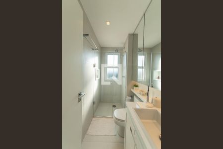 Apartamento à venda com 198m², 4 quartos e 3 vagas Apartamento à venda com 198m², 4 quartos e 3 vagasBanheiro da Suíte 4