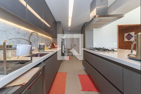 Apartamento à venda com 198m², 4 quartos e 3 vagas Apartamento à venda com 198m², 4 quartos e 3 vagasCozinha
