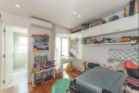 Apartamento à venda com 198m², 4 quartos e 3 vagas Apartamento à venda com 198m², 4 quartos e 3 vagasSuite 4