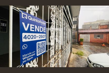 Casa à venda com 160m², 3 quartos e 3 vagas Casa à venda com 160m², 3 quartos e 3 vagasPlaca