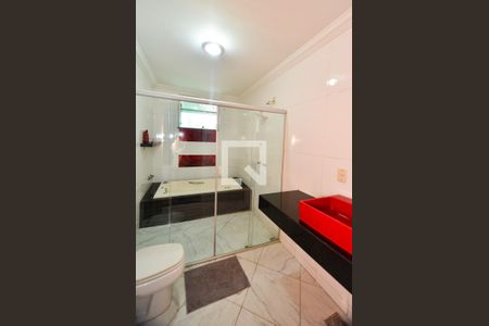 Casa à venda com 340m², 6 quartos e 10 vagas Casa à venda com 340m², 6 quartos e 10 vagasBanheiro suite