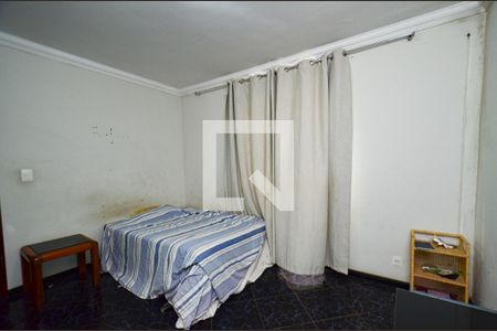 Casa à venda com 340m², 6 quartos e 10 vagas Casa à venda com 340m², 6 quartos e 10 vagasQuarto casa2