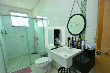 Casa à venda com 340m², 6 quartos e 10 vagas Casa à venda com 340m², 6 quartos e 10 vagasBanheiro social