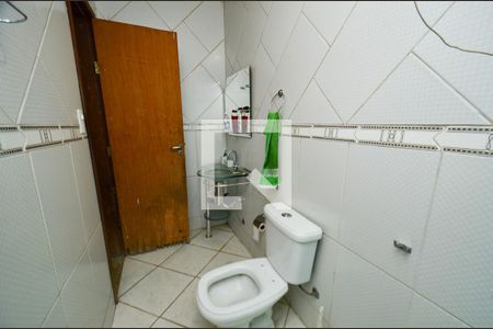 Casa à venda com 340m², 6 quartos e 10 vagas Casa à venda com 340m², 6 quartos e 10 vagasBanheiro casa2