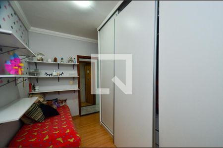 Casa à venda com 340m², 6 quartos e 10 vagas Casa à venda com 340m², 6 quartos e 10 vagasQuarto3